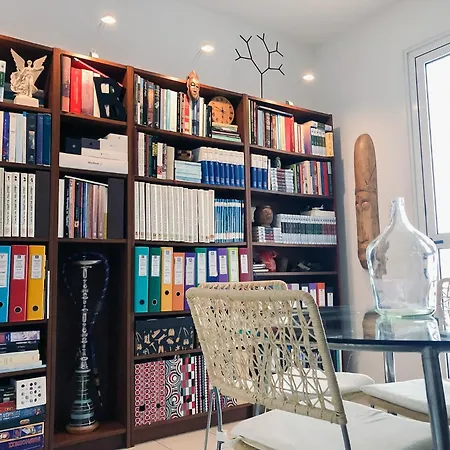 2br, Cozy Near Nicosia Mall & Highway 아파트 *