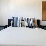 Apartment 2br, Cozy Near Nicosia Mall & Highway *