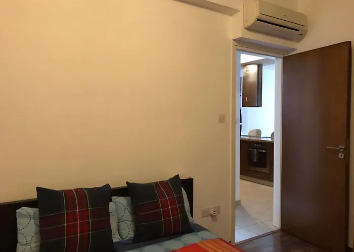 2br, Cozy Near Nicosia Mall & Highway Apartmán *