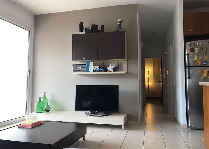 Apartmán 2br, Cozy Near Nicosia Mall & Highway *