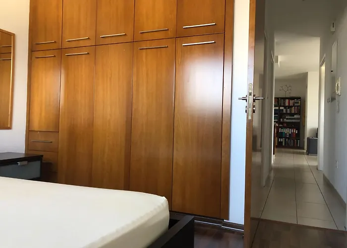 Apartmán 2br, Cozy Near Nicosia Mall & Highway